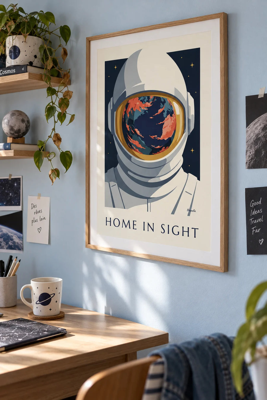 Affiche reflet de la Terre dans le casque d'un astronaute : encadrée au mur