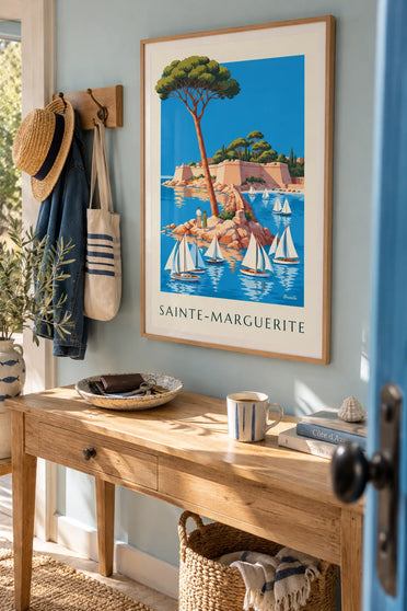 Poster dell'isola di Sainte-Marguerite e del forte reale al largo di Cannes: incorniciato alla parete