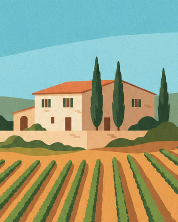 Le mas aux volets verts et à la toiture orange, gardé par 3 cyprès au-dessus des rangs de vigne