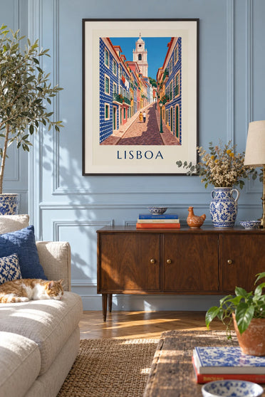 Poster vicolo di Lisbona con facciate rivestite di azulejos: incorniciato alla parete