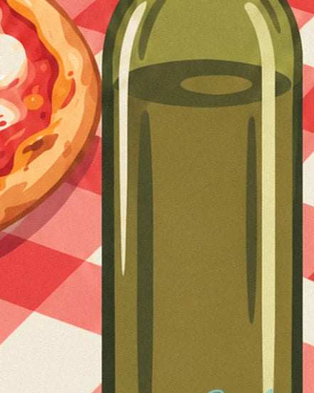 Eine grüne Olivenölflasche neben der Pizza auf der rot-weiß karierten Tischdecke