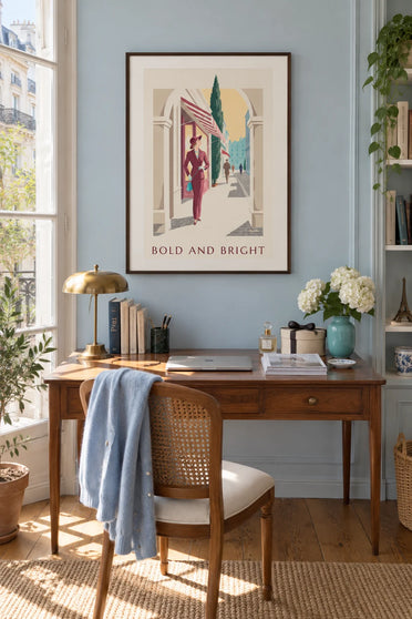Poster donna in tailleur bordeaux e accessori turchesi: incorniciato alla parete