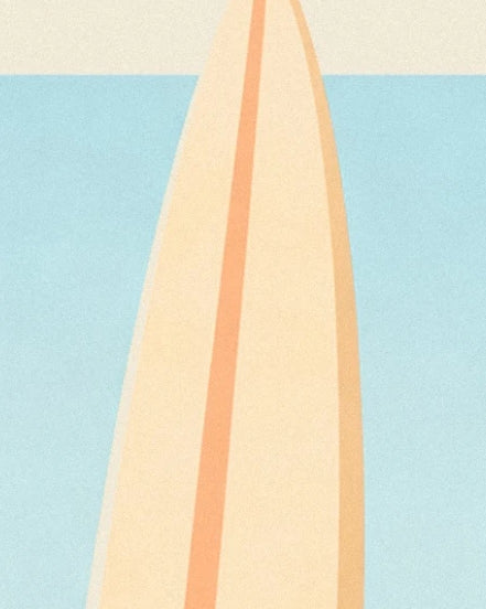 La planche de surf jaune pâle aux lignes orangées, sur fond de mer turquoise