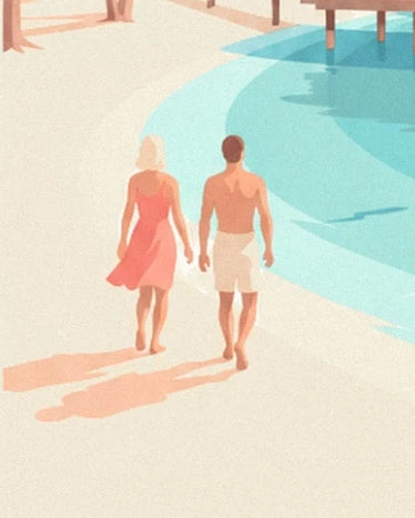 Un couple de dos au bord du lagon, en robe corail et short blanc sur le sable clair