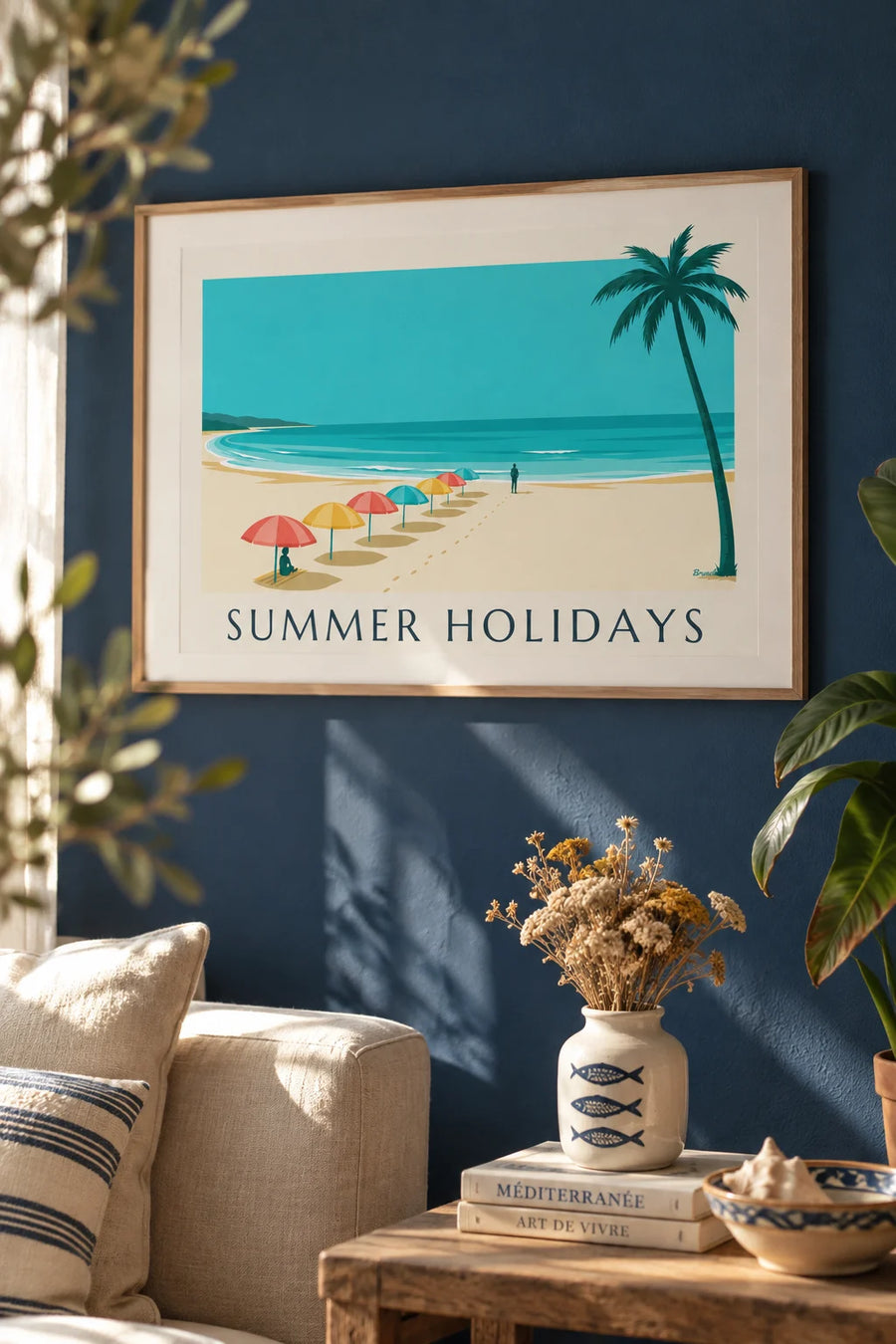 Affiche vacances d'été, palmiers et parasols colorés : encadrée au mur