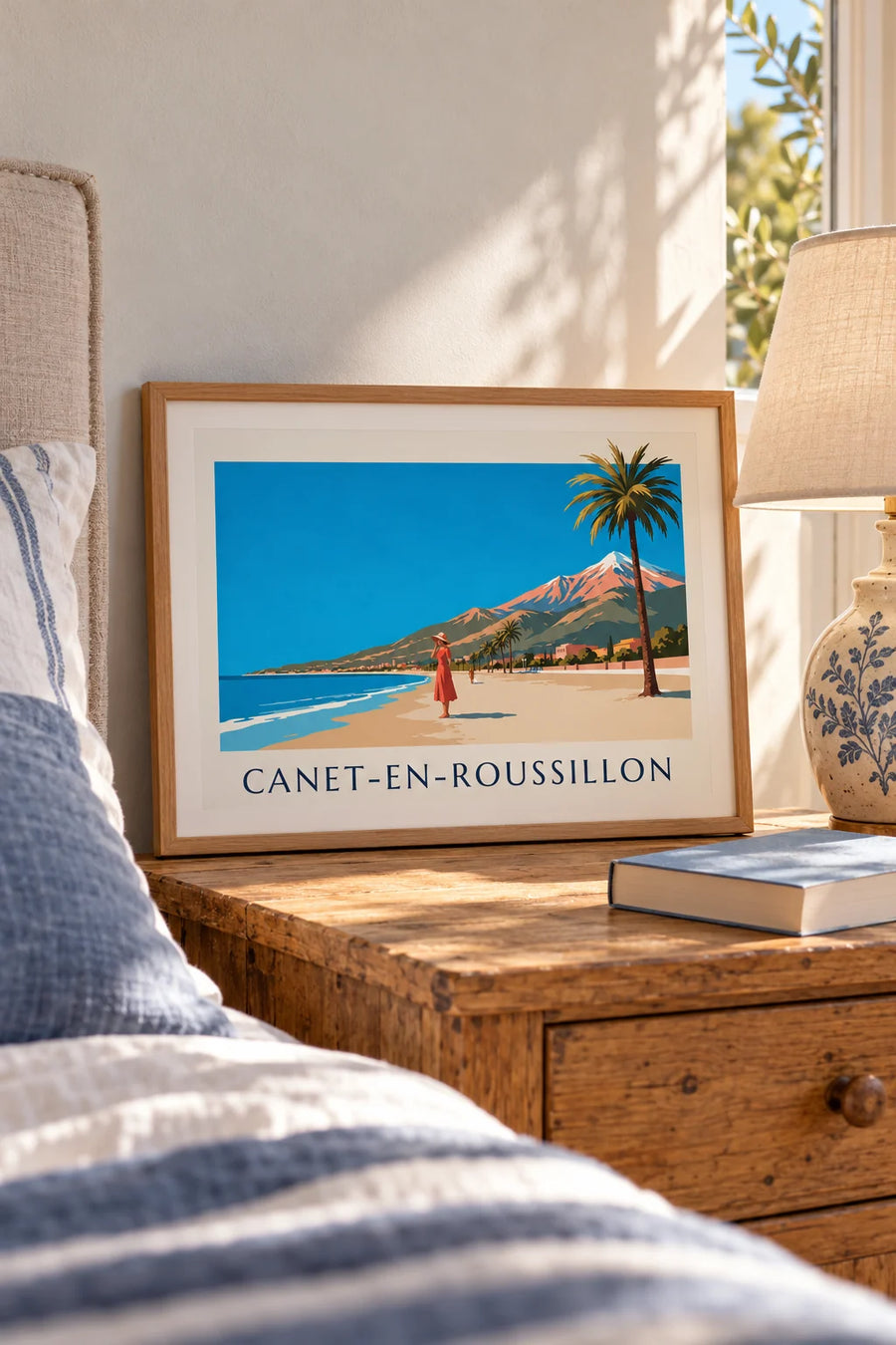Poster con donna in riva al mare a Canet-en-Roussillon: piccolo formato A4 incorniciato