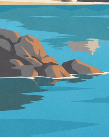 Les rochers gris aux faces ocre et leurs reflets dans l’eau turquoise du golfe