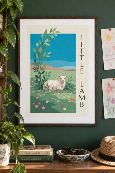 Poster di un piccolo agnello bianco in un prato fiorito: incorniciato a parete
