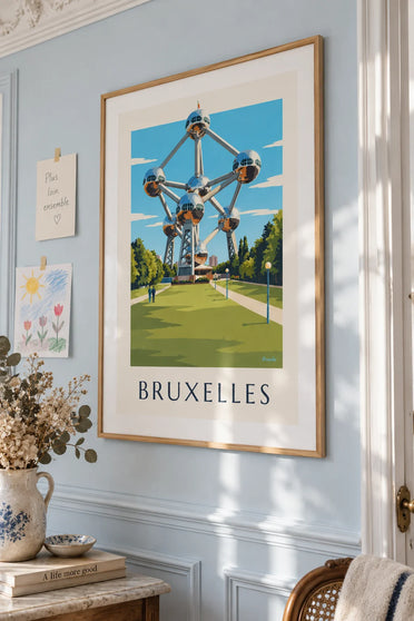 Affiche Atomium de Bruxelles et pelouses du parc : encadrée au mur