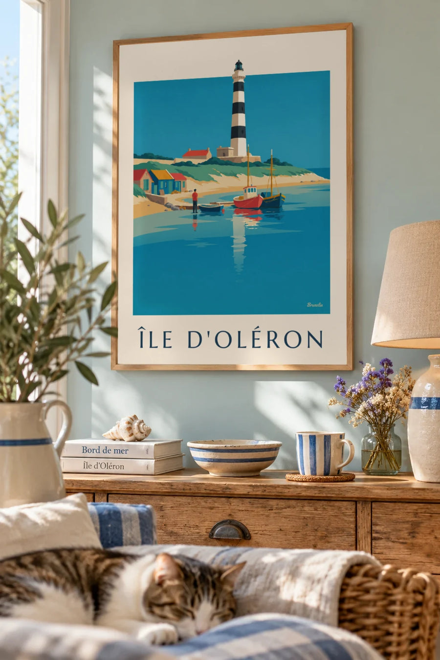 Affiche Île d'Oléron maisons colorées bord de mer : encadrée au mur