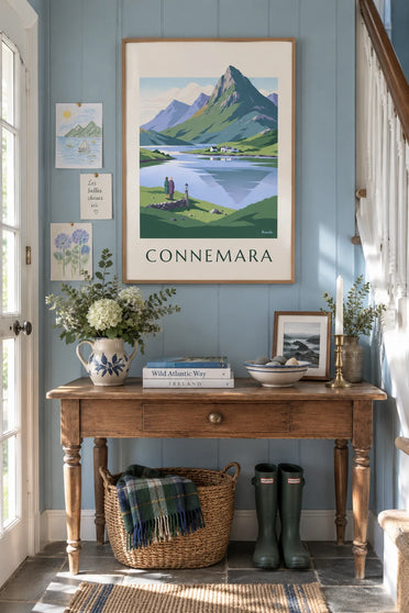 Poster See und Cottages in Connemara in Irland: gerahmt an der Wand