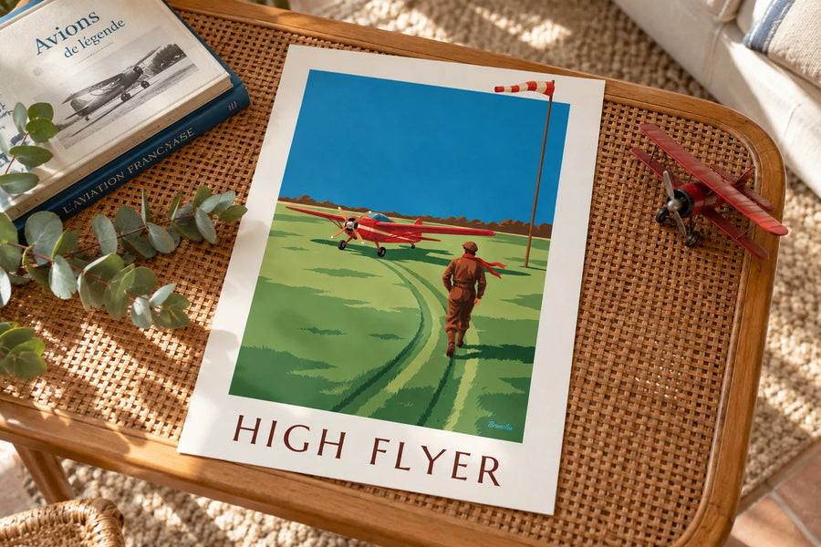 Poster Fliegerin und rotes Propellerflugzeug auf einer Graspiste: auf einem Tisch aufgestellt