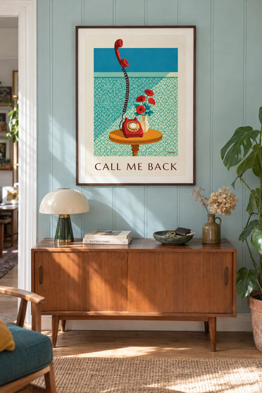 Poster telefono a disco su un tavolino: incorniciato alla parete