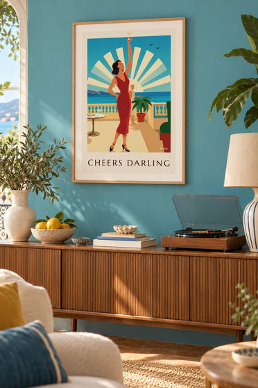 Affiche femme glamour levant son verre de cocktail : encadrée au mur